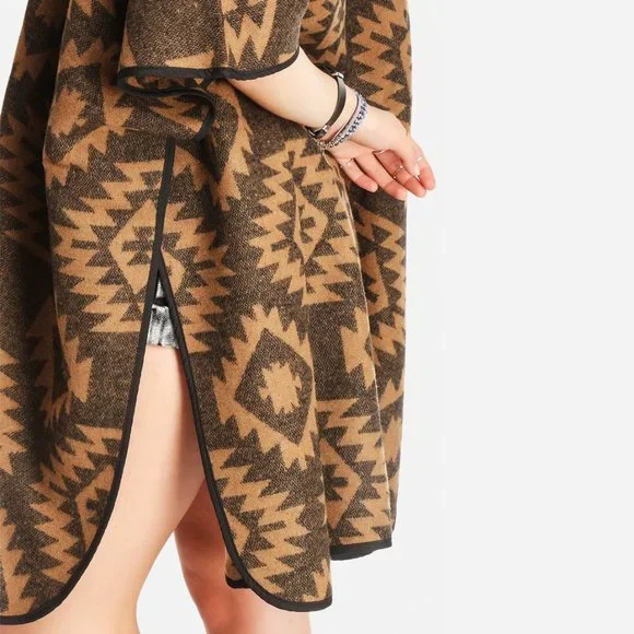 NEW! Vero Moda Navajo Poncho - Picture 6 of 11